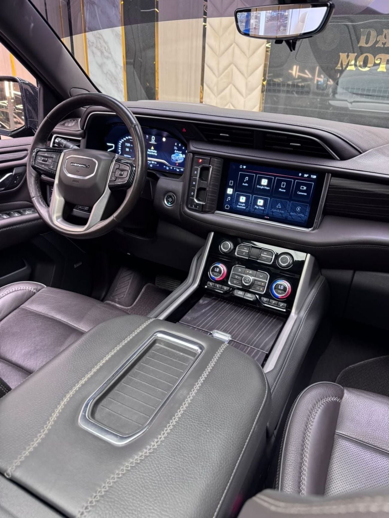 GMC Yukon DENALI