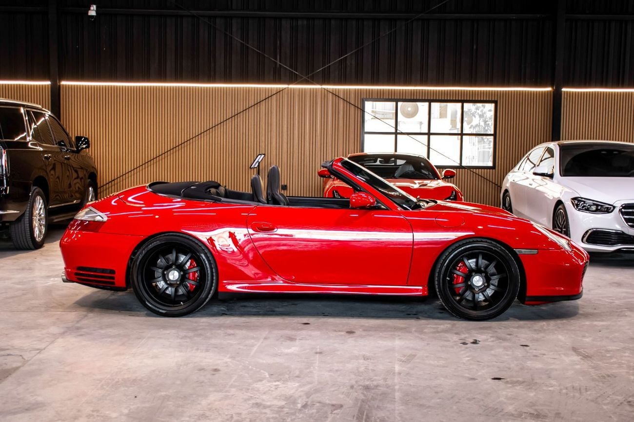 Porsche 911 CARRERA 4S