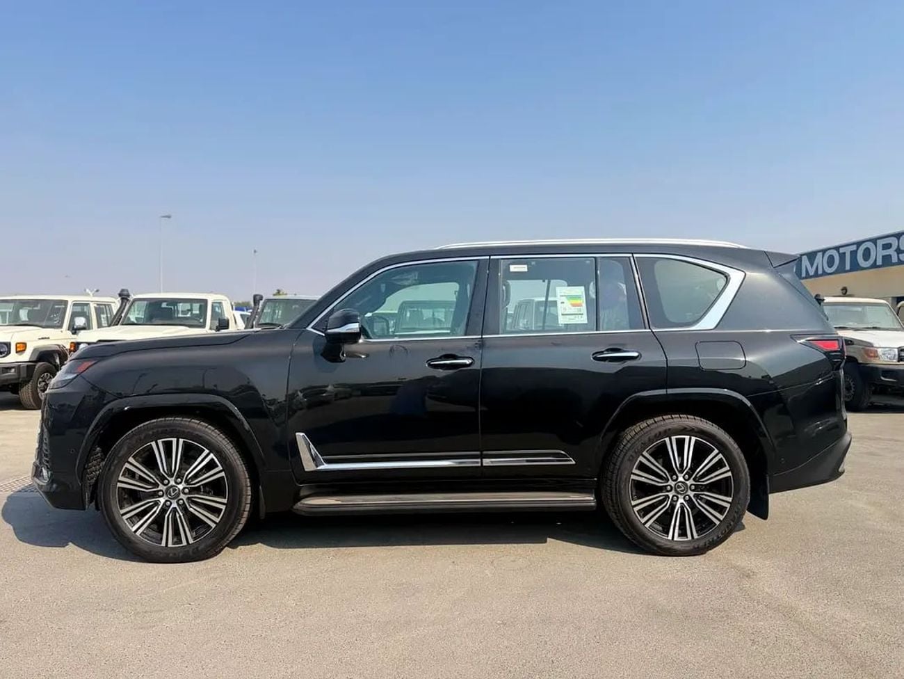 Lexus LX700h SIGNATURE | GCC Specs | Brand Hybrid Luxury SUV