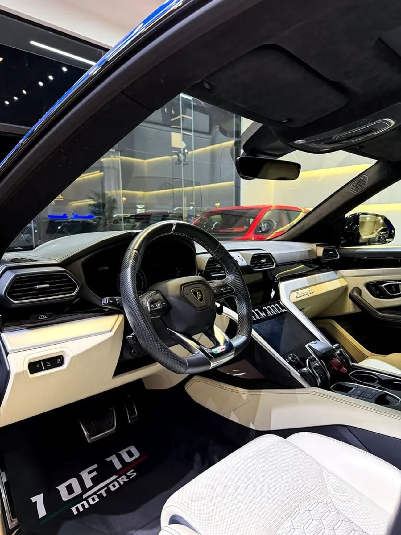 لامبورغيني اوروس ستاندارد ( GCC / STILL UNDER WARRANTY )