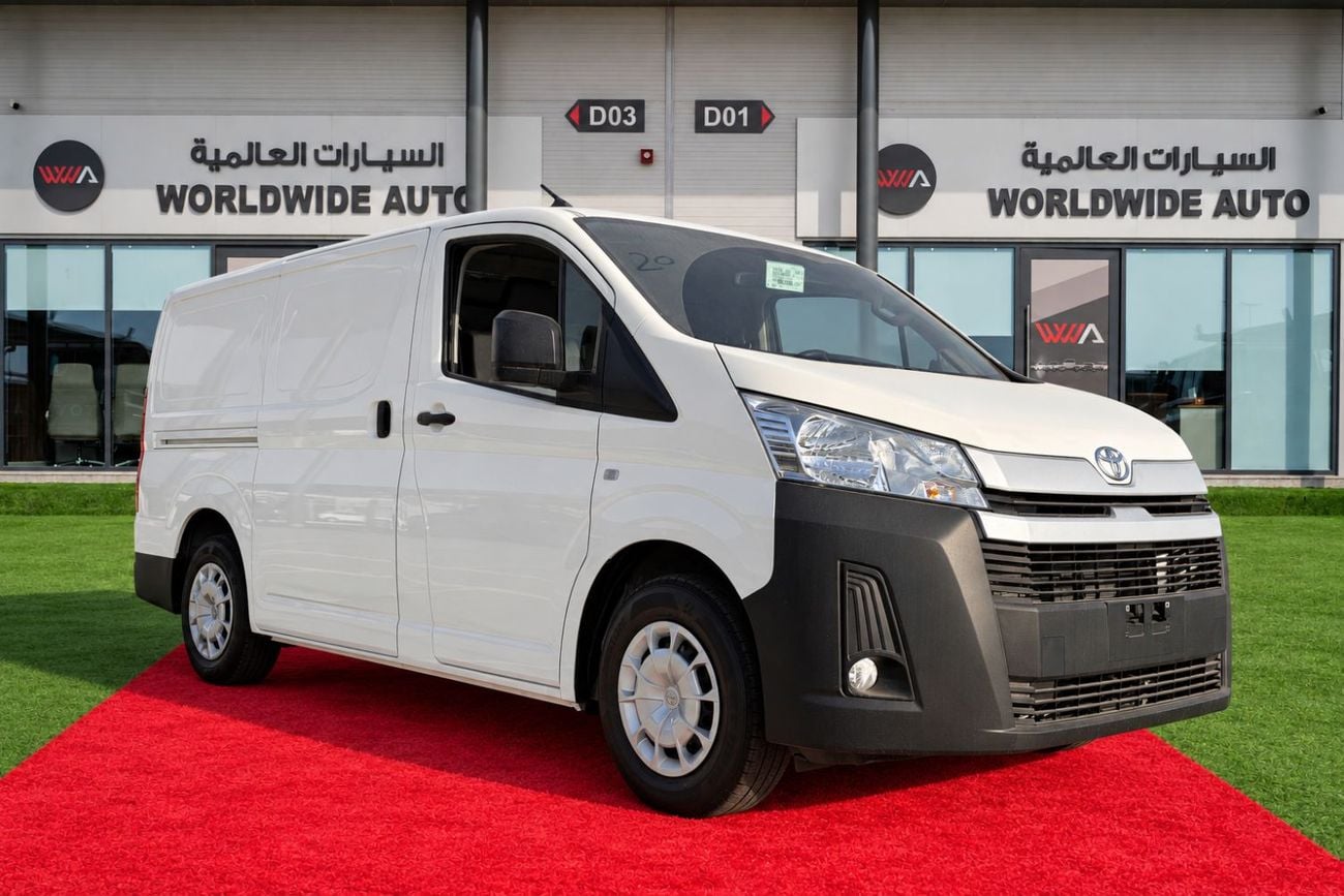 Toyota Hiace GL - STANDARD ROOF CARGO MANUAL TRANSMISSION