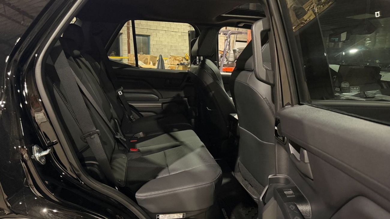 تويوتا فور رنر TRD OFFROAD PREMIUM بنزين TRD OFFROAD PREMIUM 5-Str