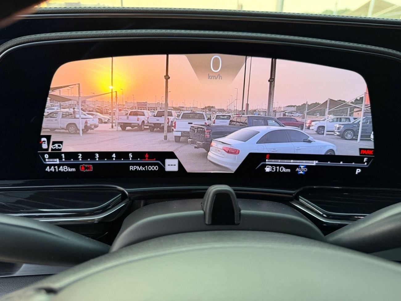 كاديلاك إسكاليد ESV PREMIUM LUXURY