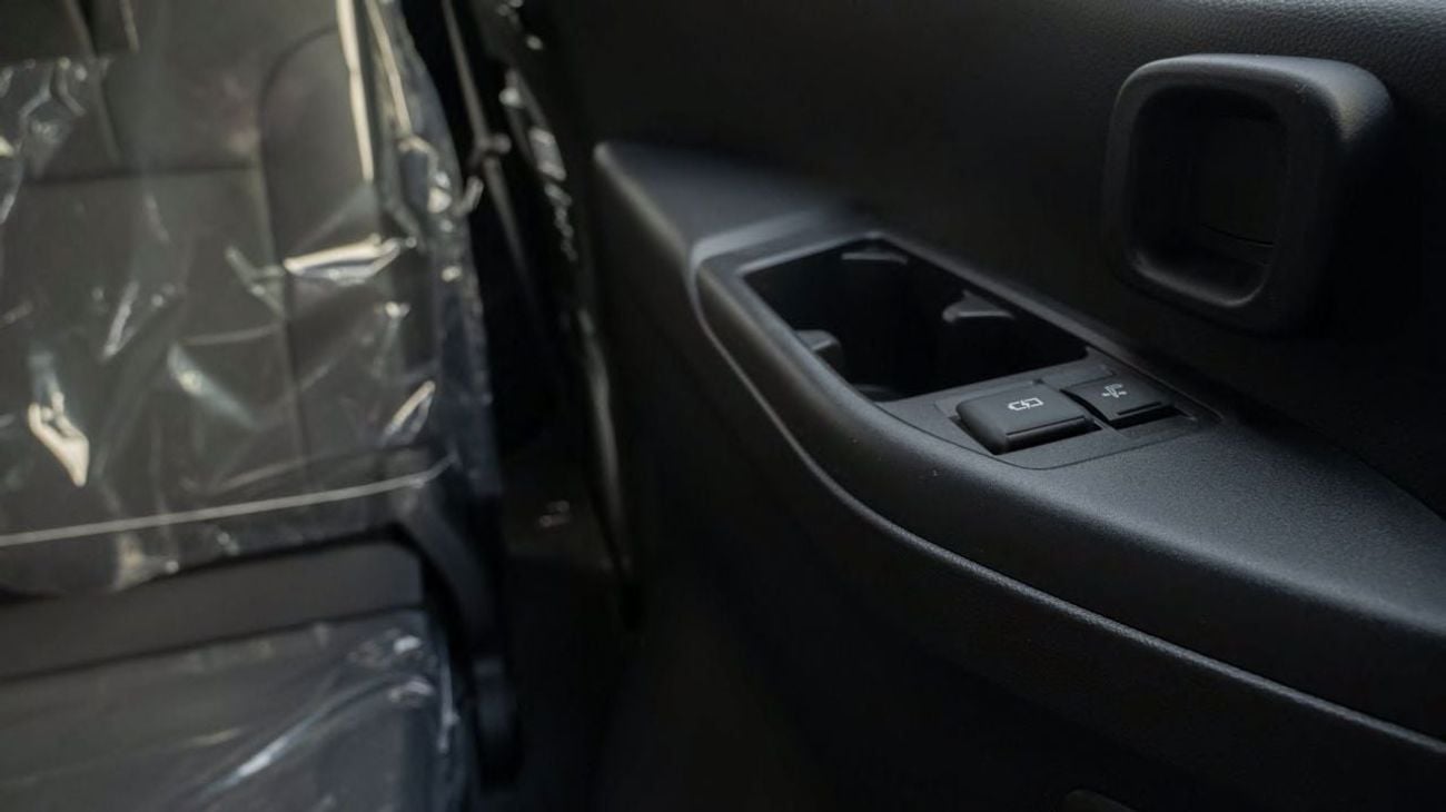 Toyota Land Cruiser VX 3.5L 2026 with memory seats