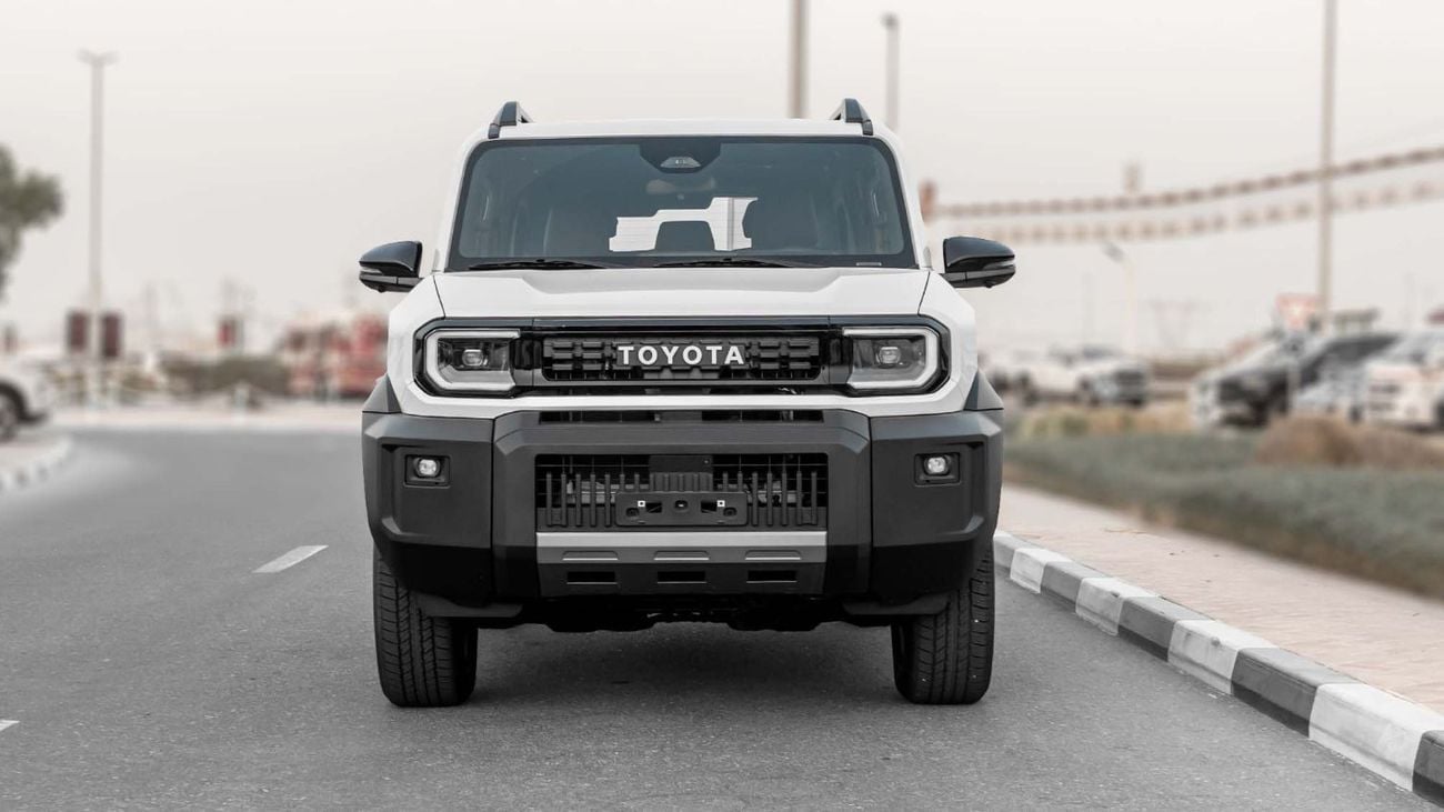 Toyota Land Cruiser Fj GXR 2027 Toyota Land Cruiser FJ 2.7L AT Petrol (White-Black)
