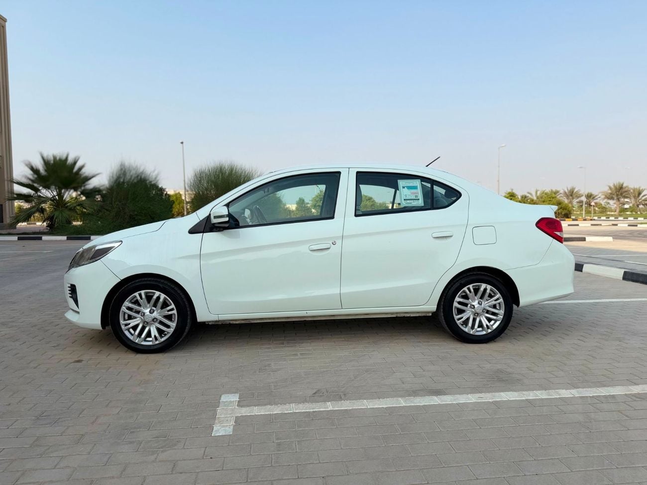 Mitsubishi Attrage GLX HIGHLINE