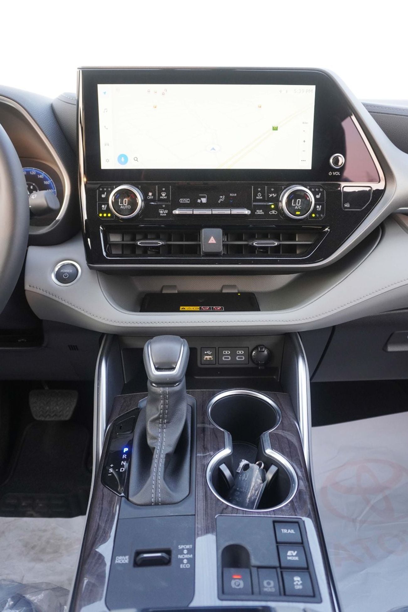 Toyota Highlander LTD HEV 2.5L A/T 2026 MODEL