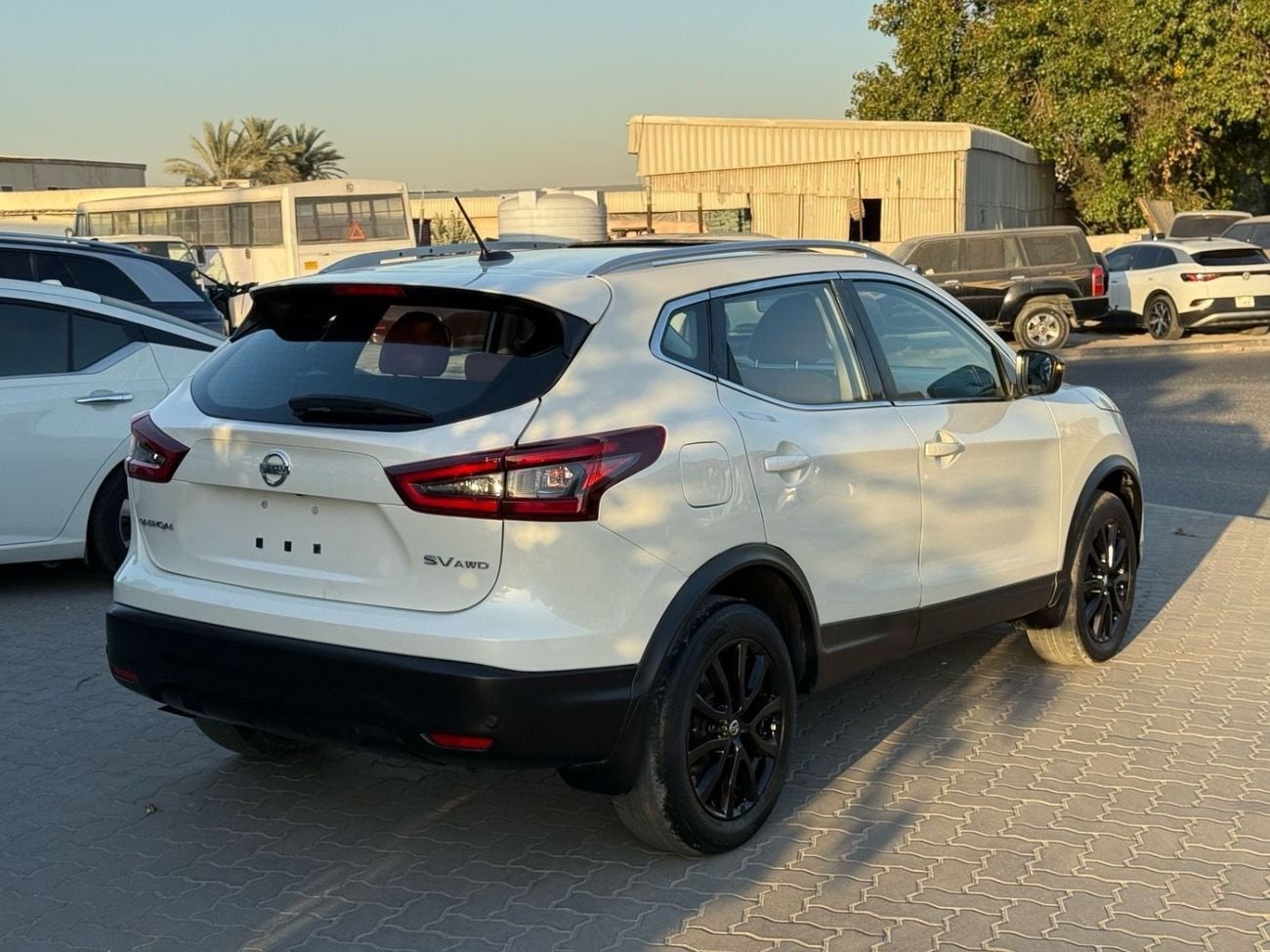 Nissan Qashqai MOONROOF FULL OPTION
