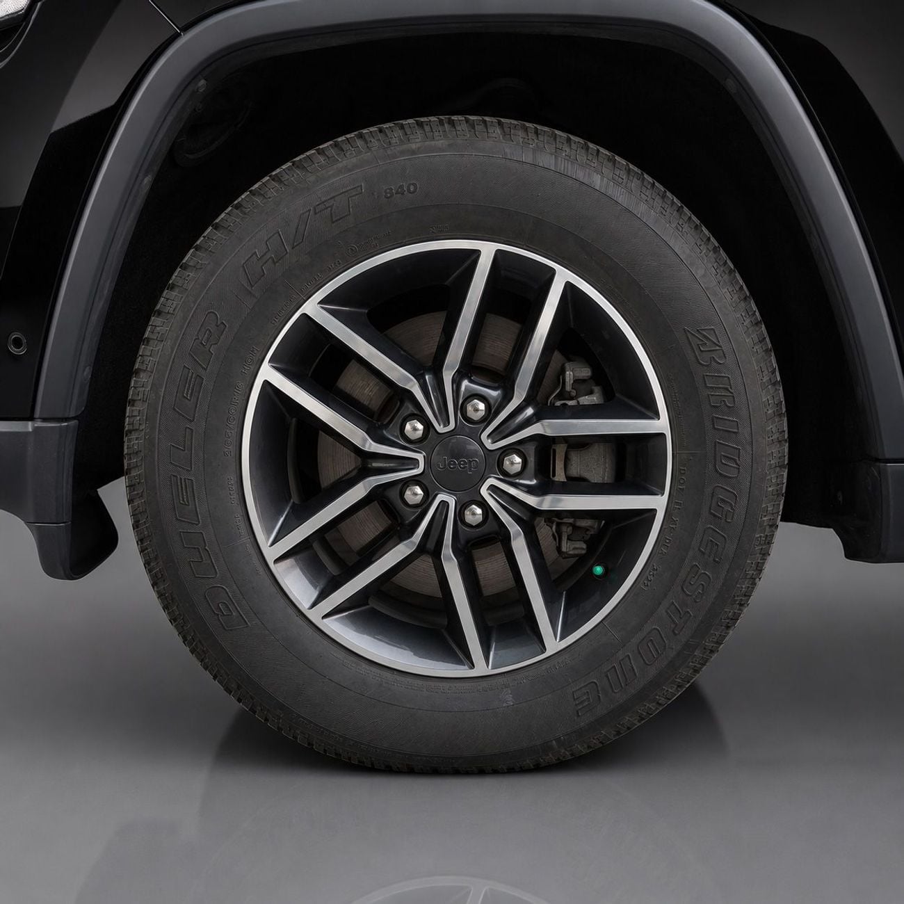 جيب جراند شيروكي LIMITED AED 1,340 P.M • 0% Downpayment • Jeep Grand Cherokee Limited • 1 Year Warranty