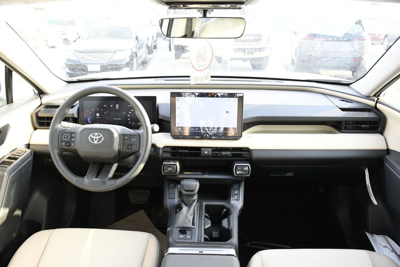 Toyota RAV4 XLE 2.0L Petrol GCC ! Sunroof ! Automatic Back door ( Saudi spec )