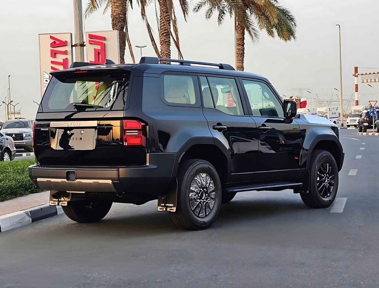 Toyota Prado PRADO TOYOTA PRADO || 2.7L V4 PETROL / LETHER WITH DRIVER PWR SEAT / Only for Africa Special Price