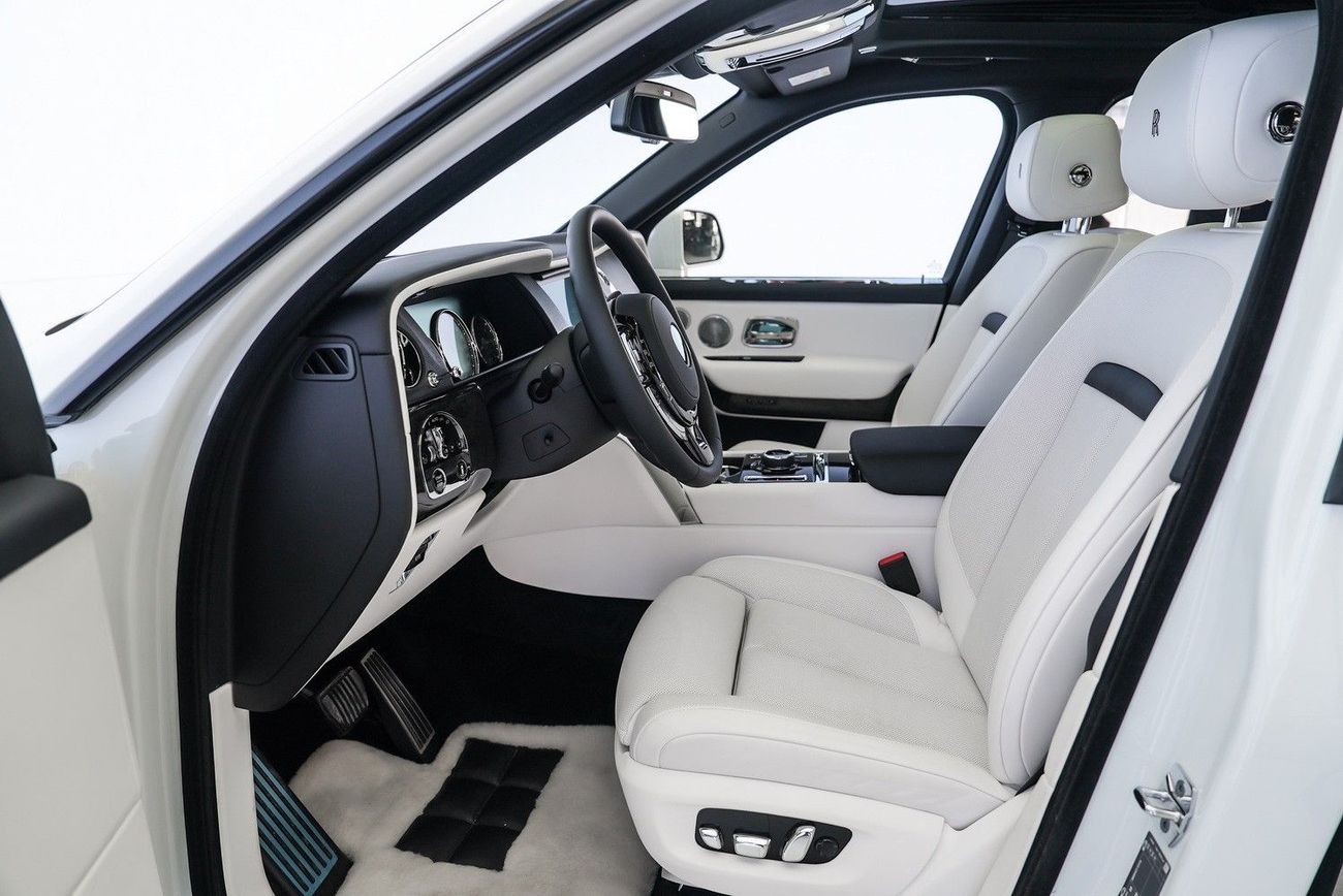 Rolls Royce Cullinan STANDARD