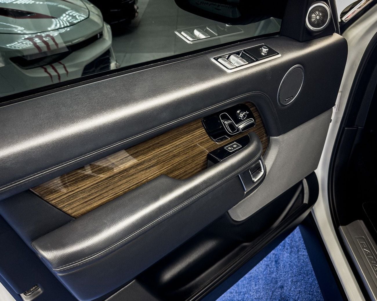 Land Rover Range Rover HSE Land Rover Range Rover 2019 GCC specs