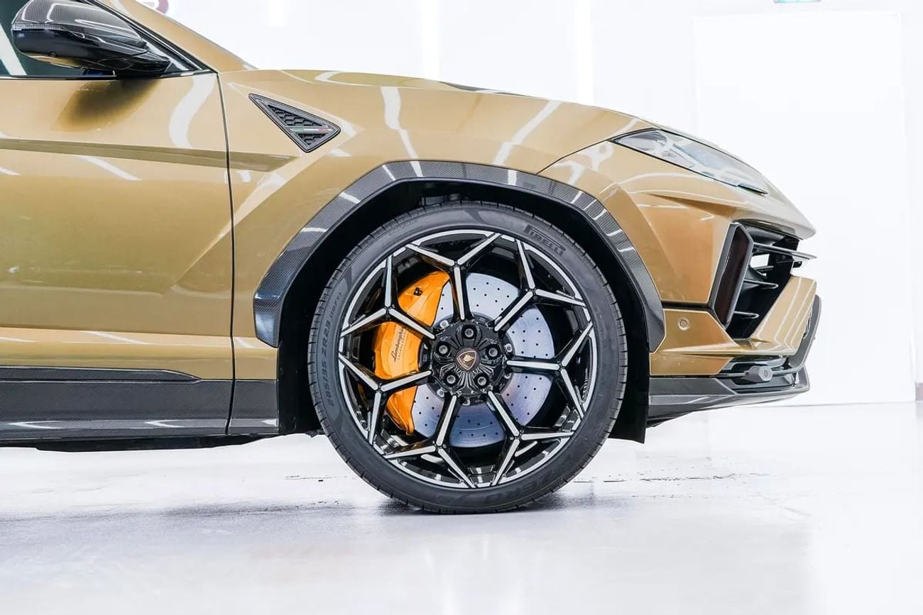 Lamborghini Urus PERFORMANTE | GCC | WARRANTY | FULL CARBON | EXCELLENT CONDITION