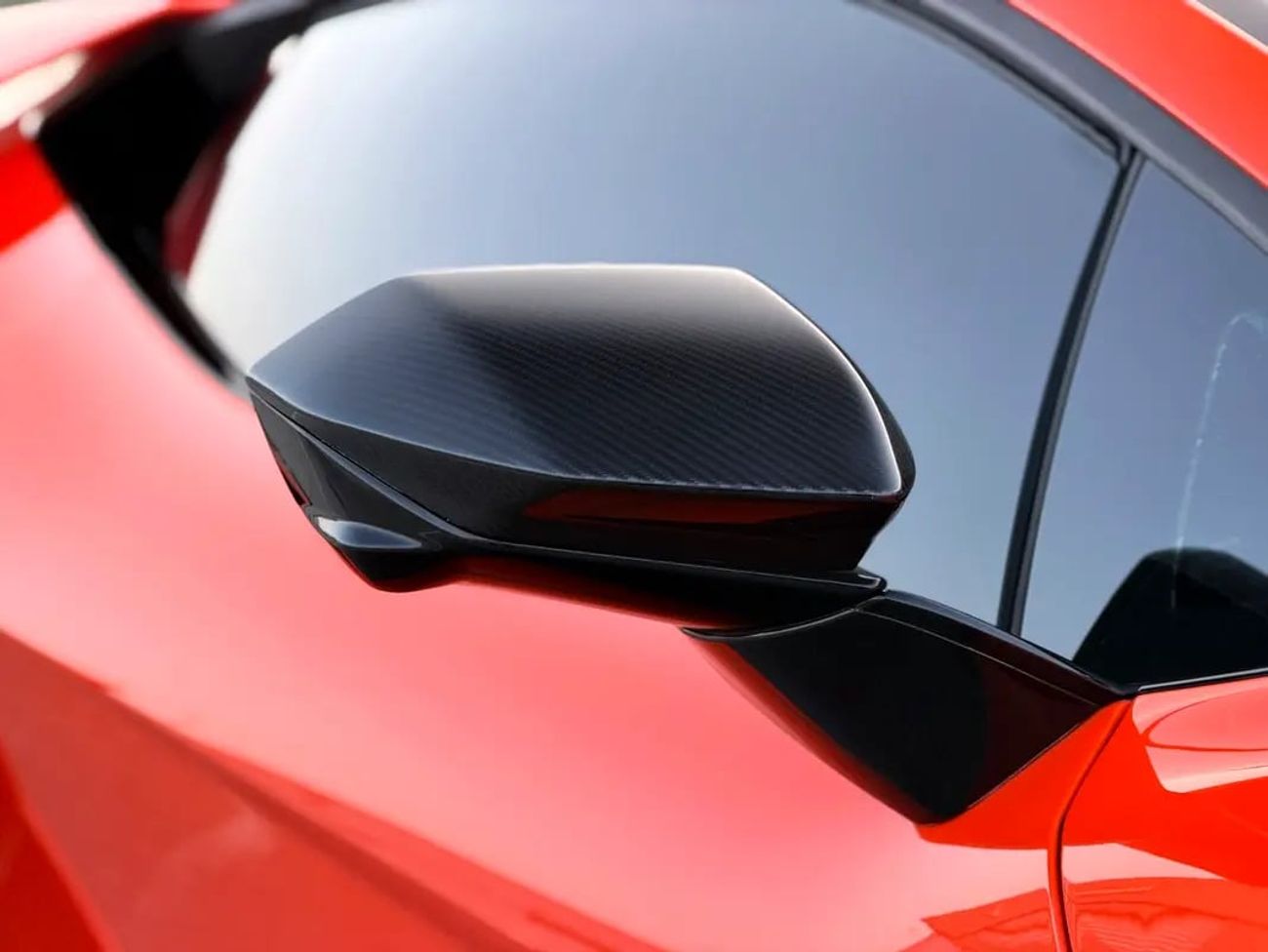 لامبورغيني ريفويلتو سبورتيفا FULL EXTERIOR & INTERIOR CARBON OPTION | UNDER WARRANTY