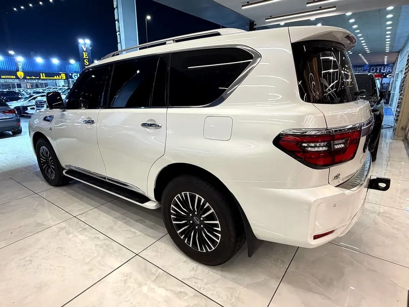 نيسان باترول LE بلاتينيوم سيتي PLATINUM LE-V8 – MODEL