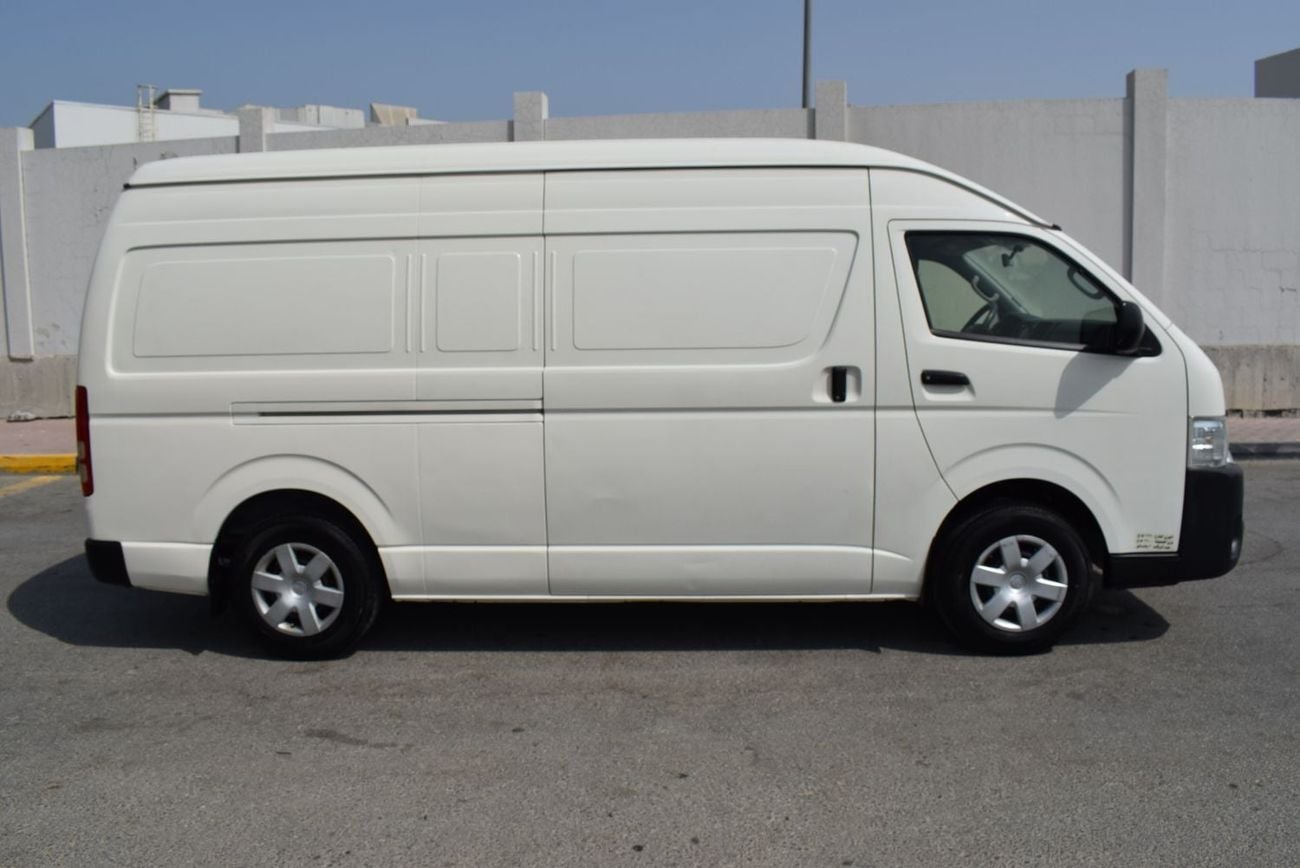 Toyota Hiace GL Toyota Hiace Highroof Van 2.7 Ltr, model:2023
