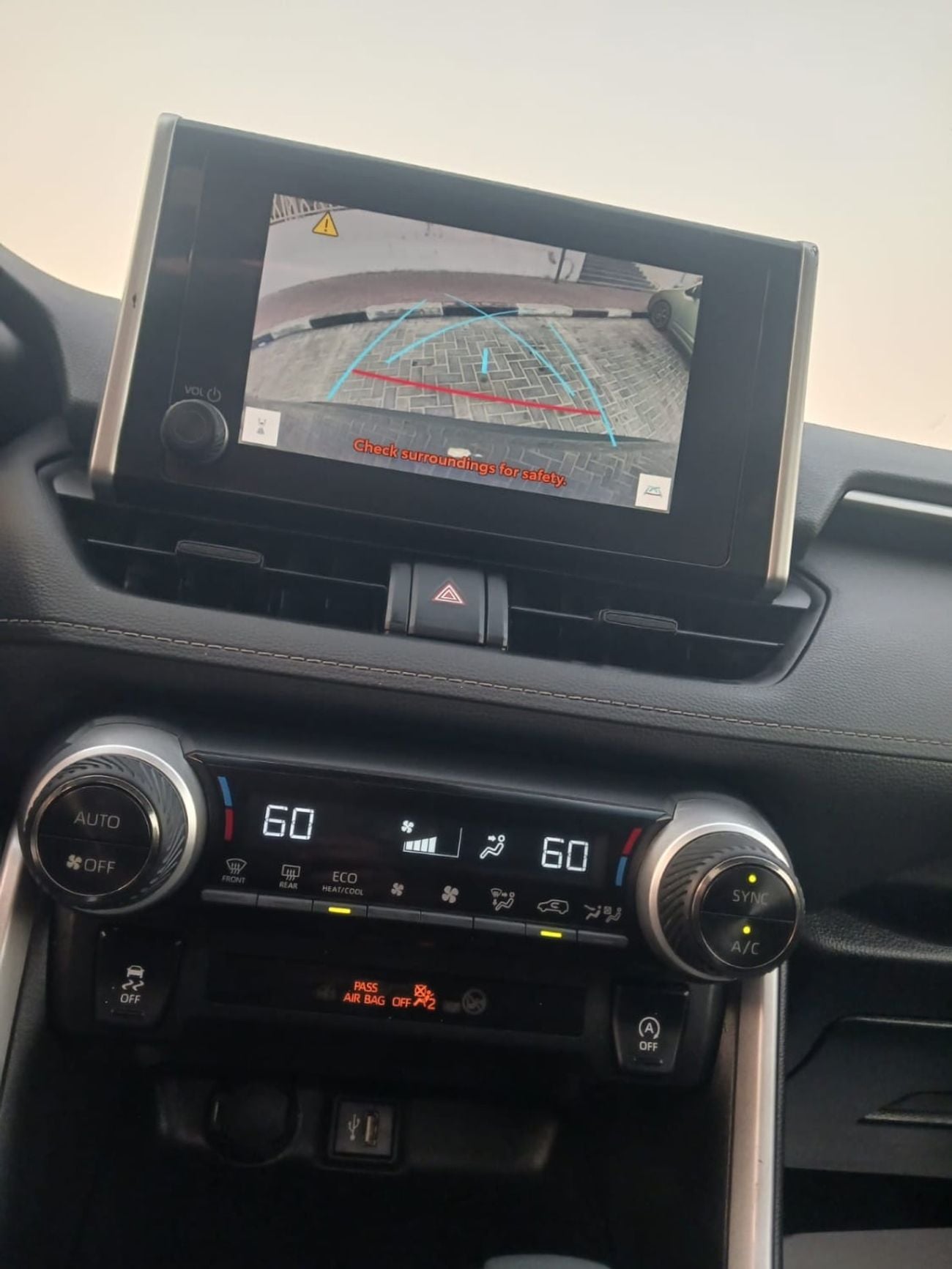 Toyota RAV4 ADVENTURE