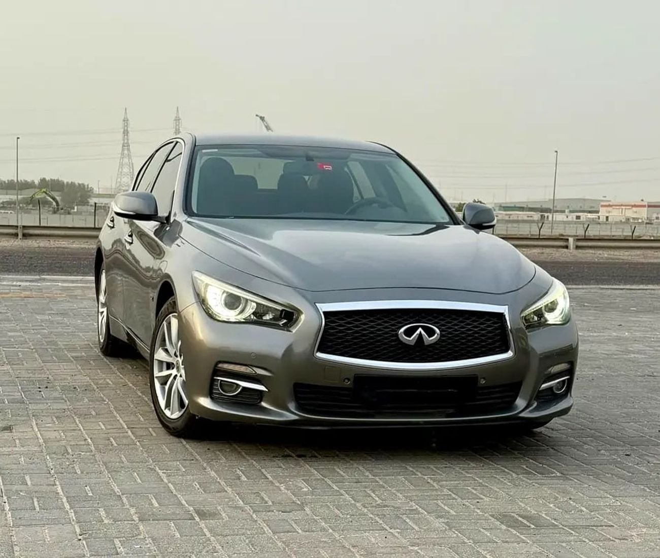 Infiniti Q50 إنفينيتي