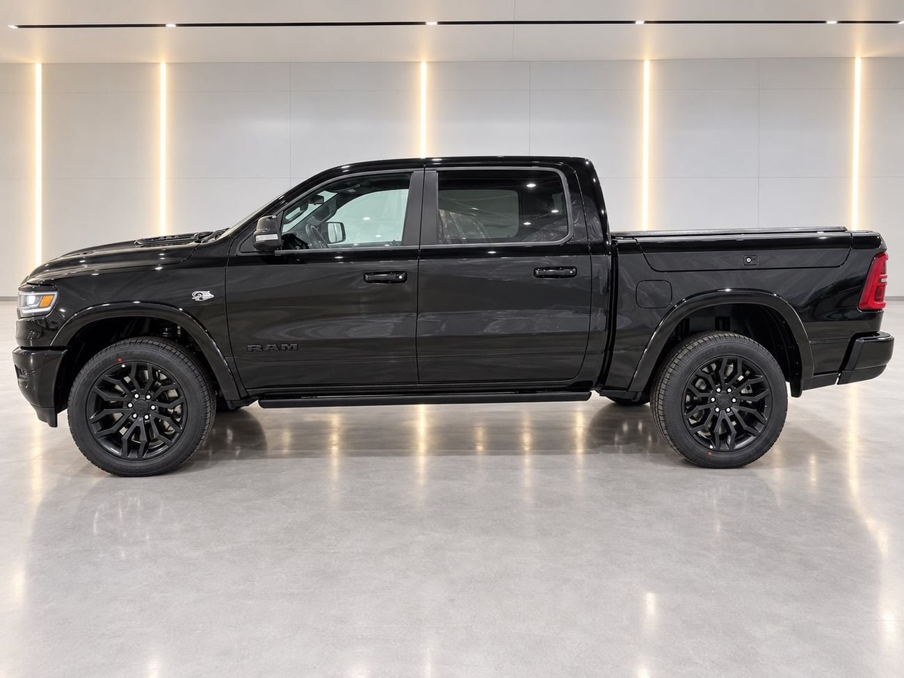 RAM 1500 LIMITED FULL SPEC LIMITED NIGHT PACKAGE 5.7