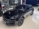 Porsche Macan STANDARD 2,700 MP - Porsche Macan 2022- GCC Perfect condition