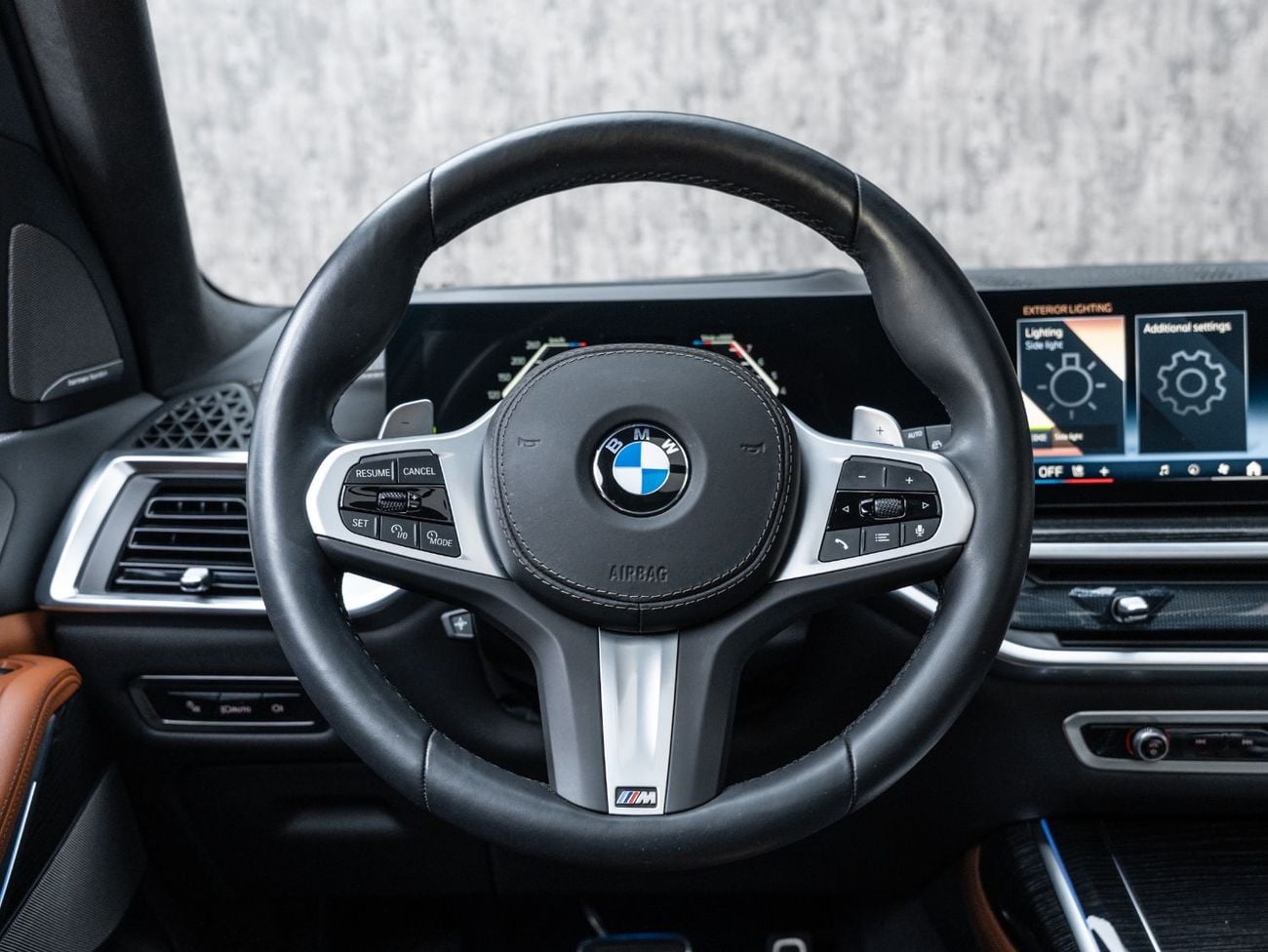 بي أم دبليو X7 XDRIVE40i لوكس M SPORT PACKAGE اشترِ الآن، وادفع في عام 2027 | معيار بلاك لاين | ضمان بي إم دبليو 2028 + عقد خدمة، دول مجلس التعاون