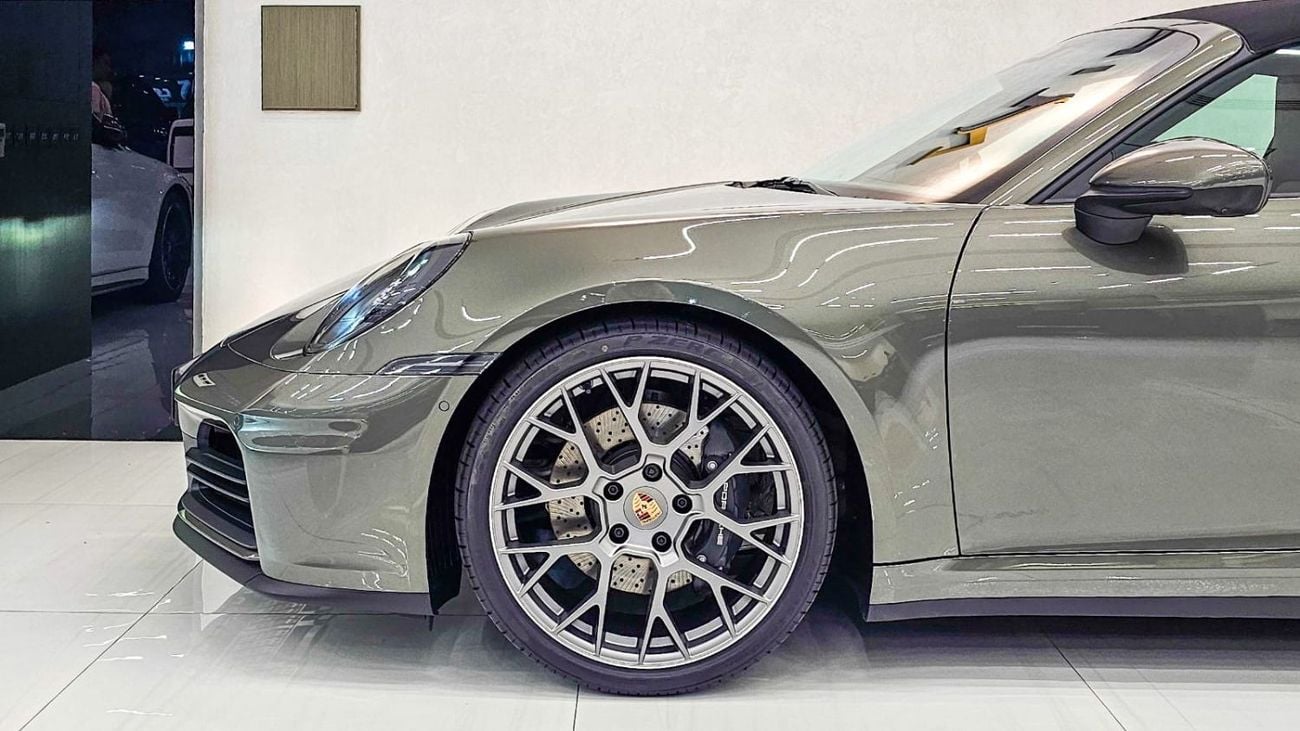 Porsche 911 CARRERA