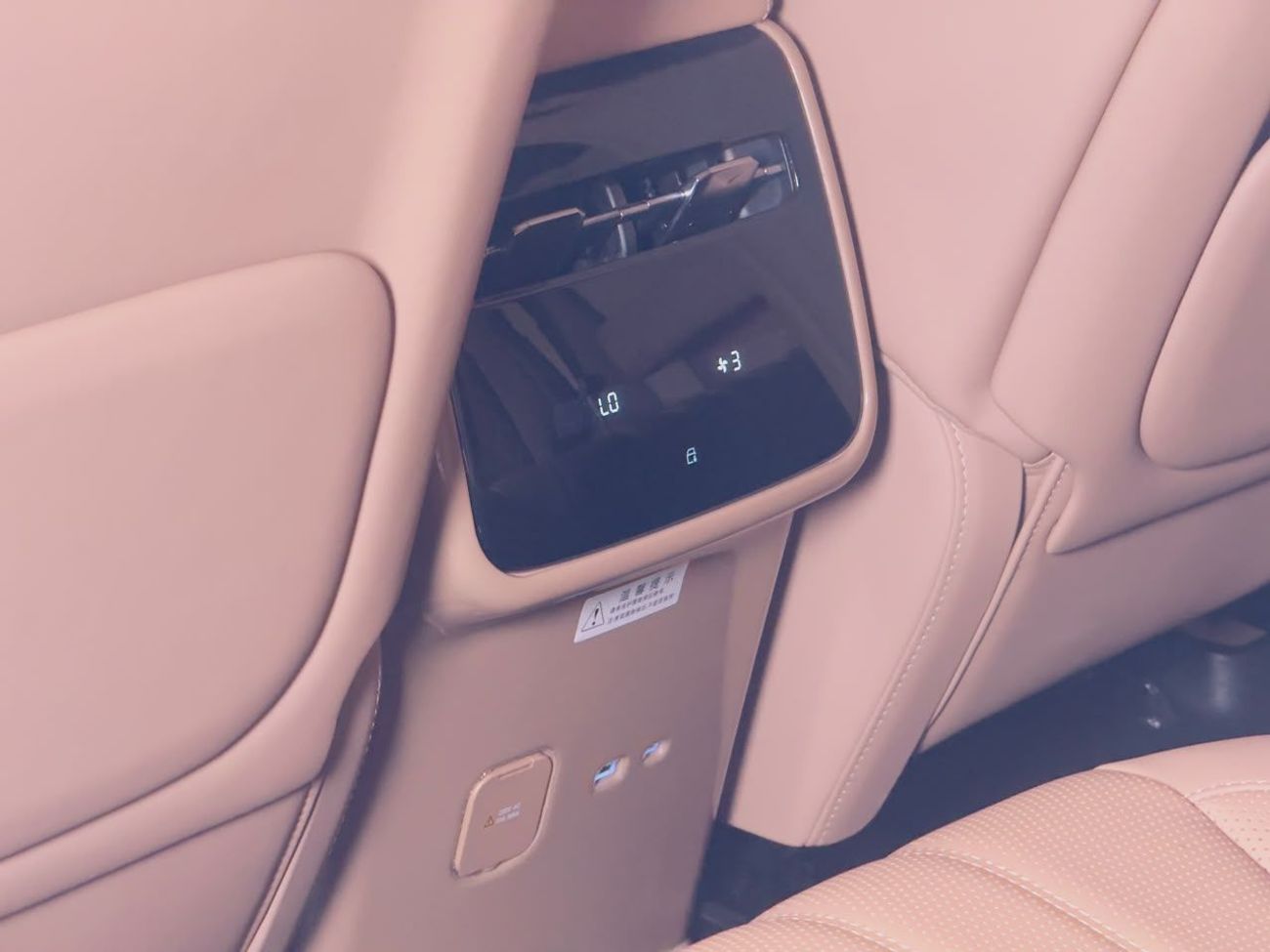MHero 1 REV SPECIAL EDITION | 18,000 KM | Under Warranty | Plug-in Hybrid