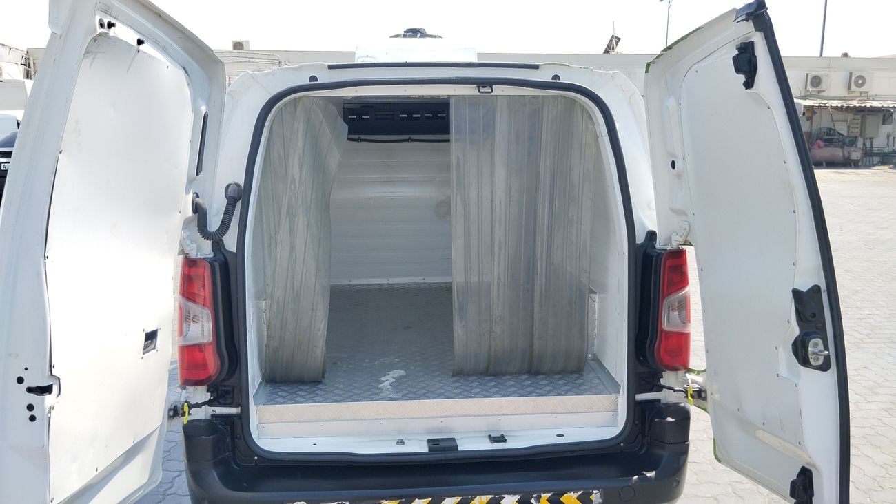 Peugeot Partner STANDARD