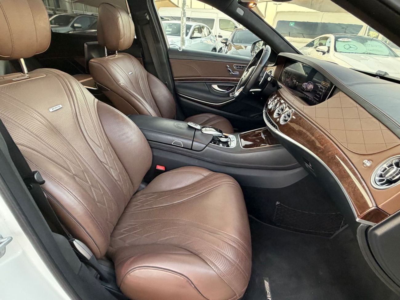 Mercedes Benz S63 AMG STANDARD