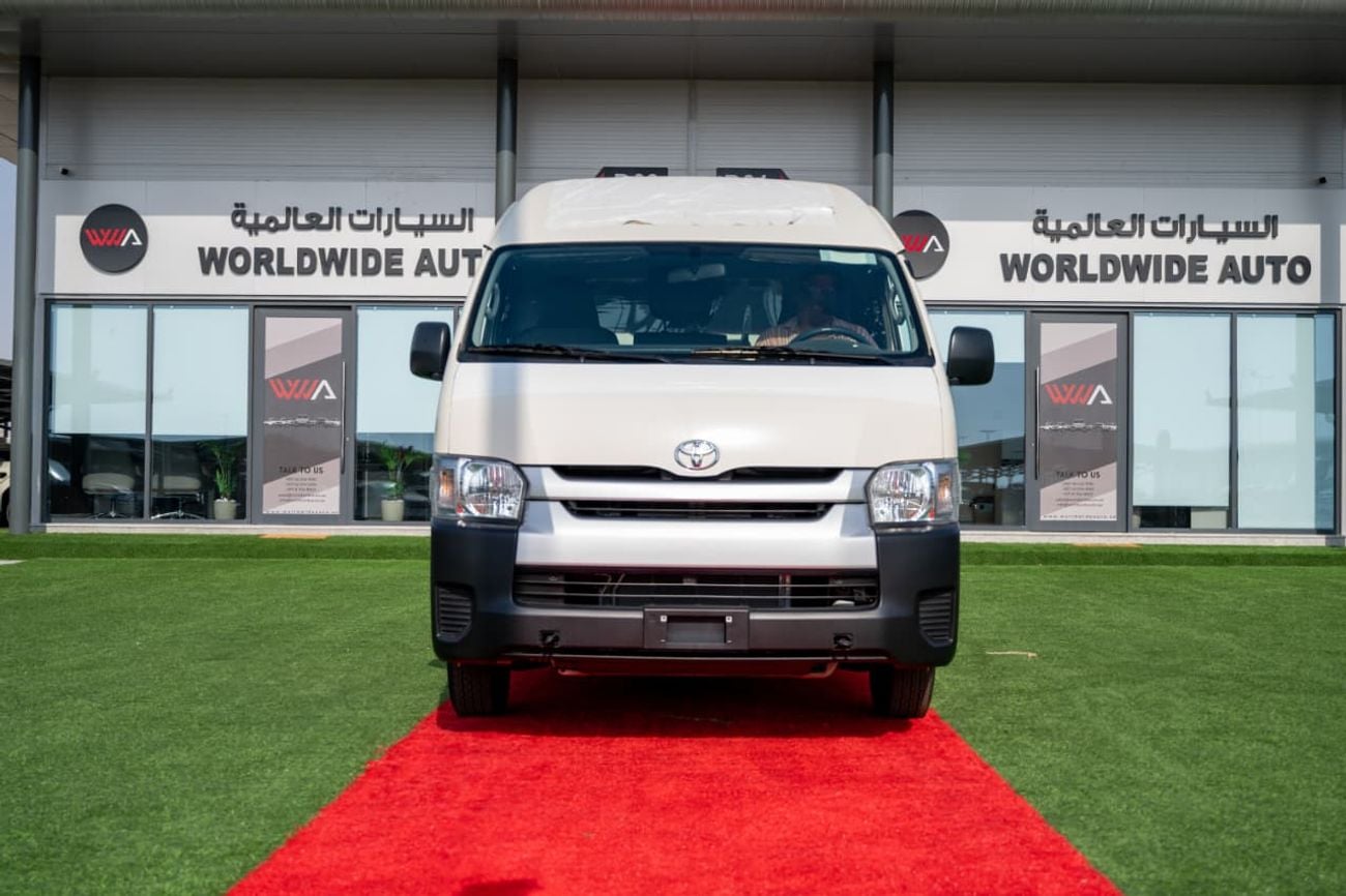 Toyota Hiace PETROL 2.7 HIGHROOF CARGO MANUAL TRANSMISSION