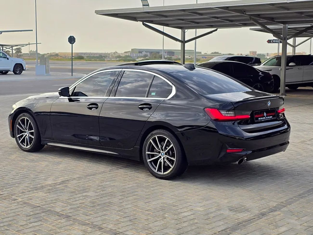 BMW 330i 330i - American Specs - GCC Stock