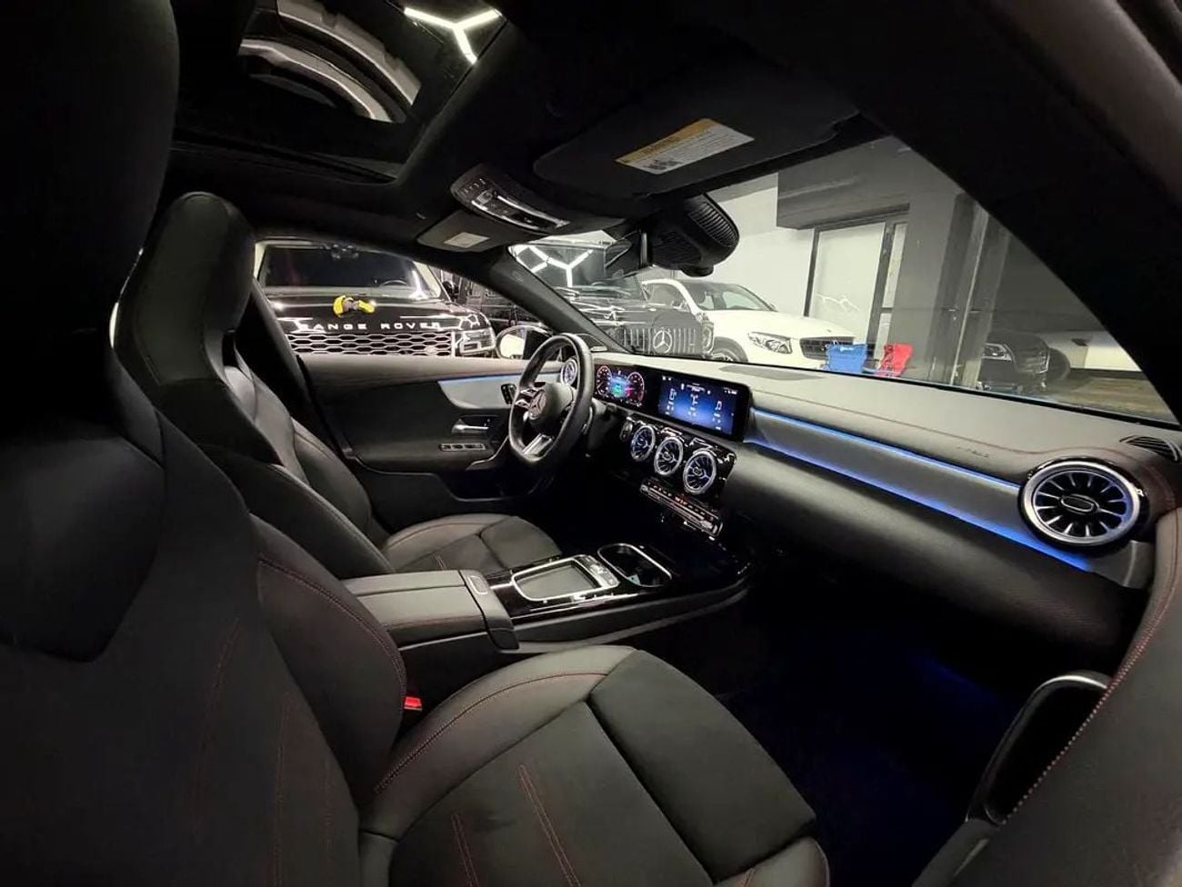 Mercedes Benz CLA250 PREMIUM