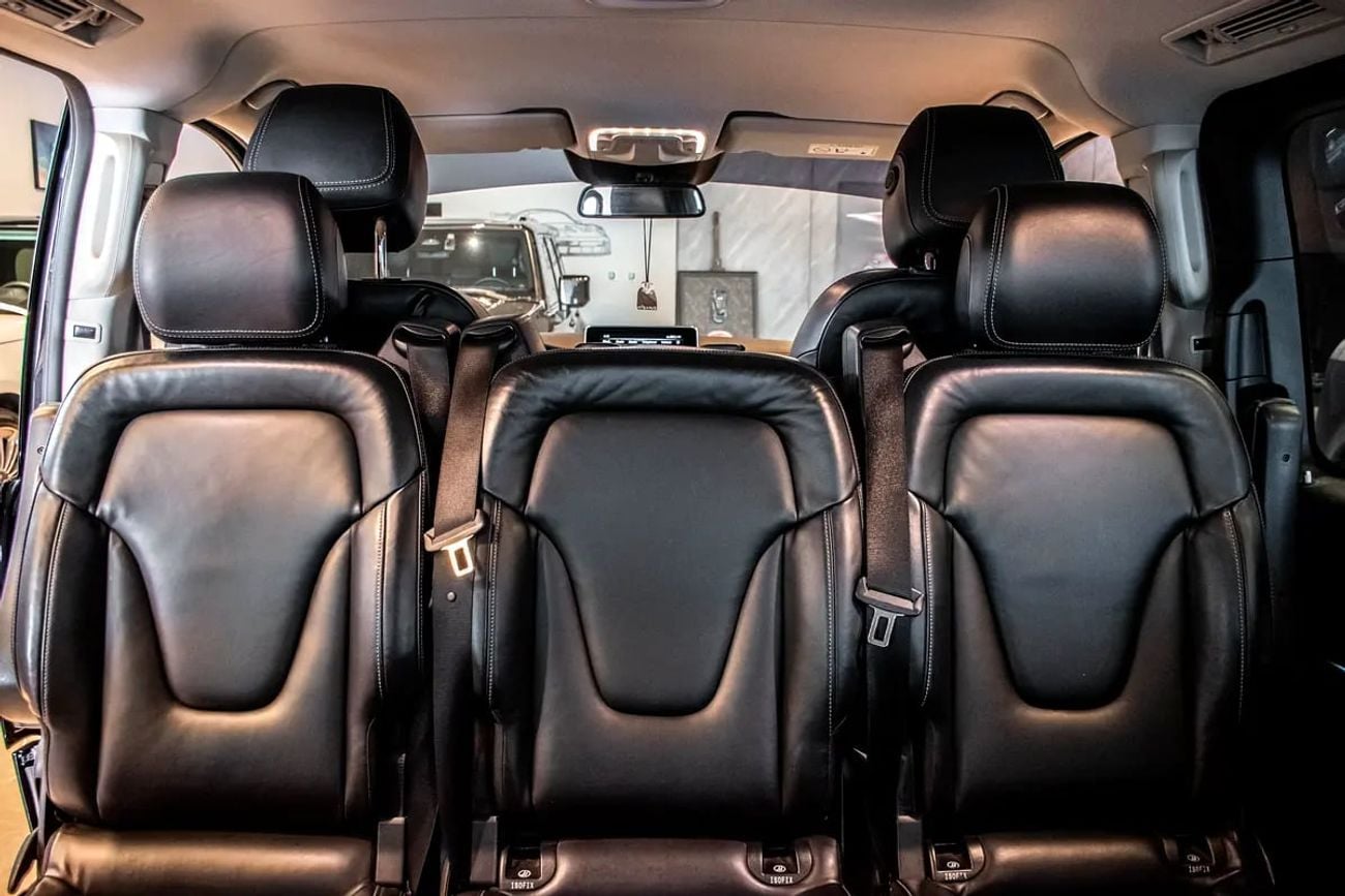 Mercedes Benz V 250 V 250 | GCC | 8-Seater | Luxury • Comfort