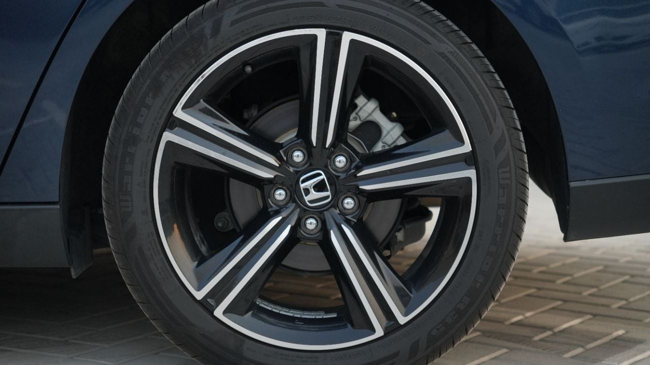 Honda Accord HEV SPORT 2.0L | Agency warranty | Full Service History | GCC | Zero DP Support