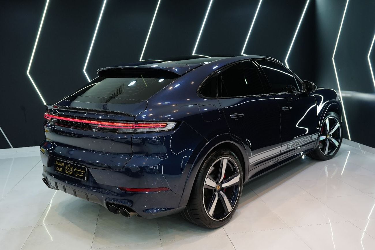 Porsche Cayenne GTS Coupe, Carbon Design Pack, Passenger Display, Burmester Audio, Dealer Warr!