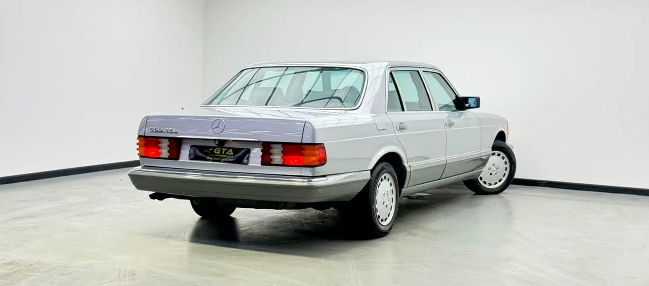 Mercedes Benz 560 560 SEL, Sunroof, Dual Airbags, Fully Loaded, Excellent Condition, American