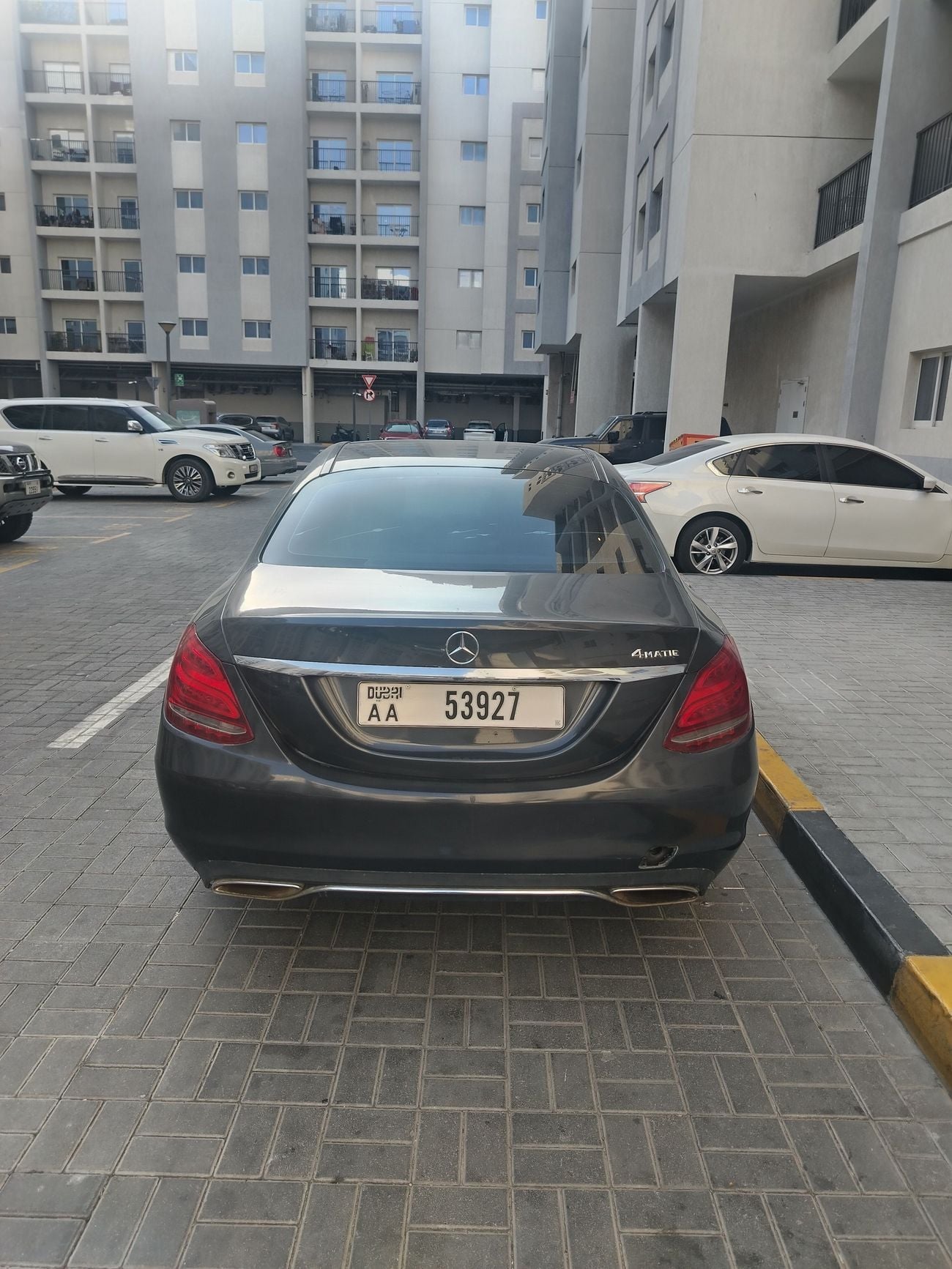 مرسيدس بنز C 300 ستاندارد