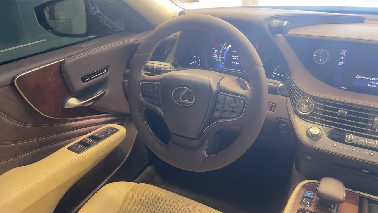 لكزس LS 500 TITANIUM