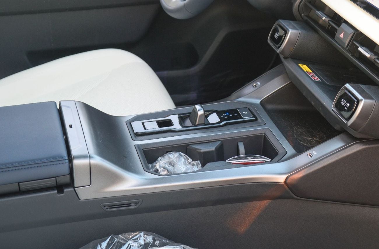 Toyota RAV4 LUXURY HEV 2.0L FWD HYBRID SUV 2026