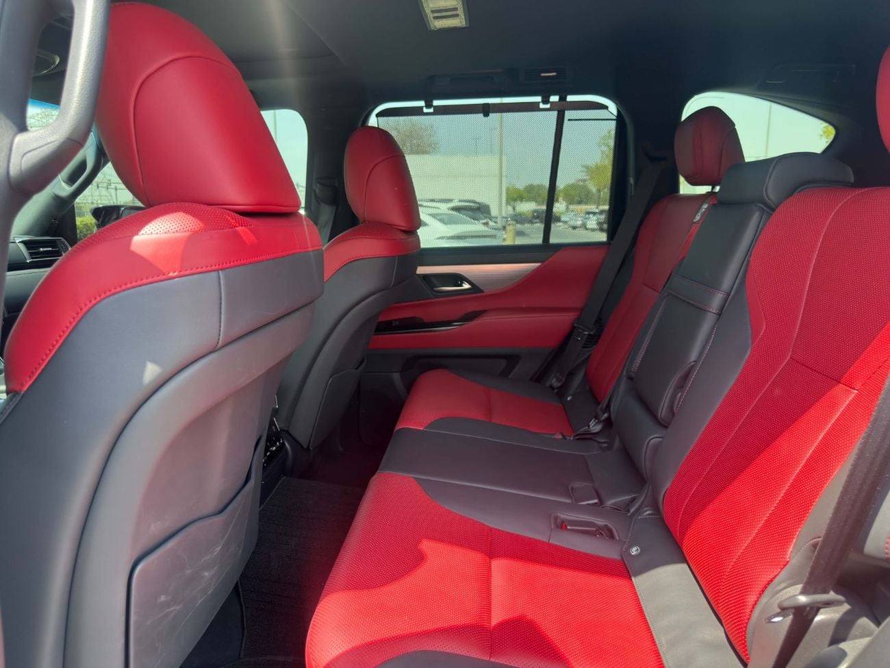 لكزس LX 700h F سبورت **2025** مواصفات مجلس التعاون الخليجي، أنيق ونظيف، أقل