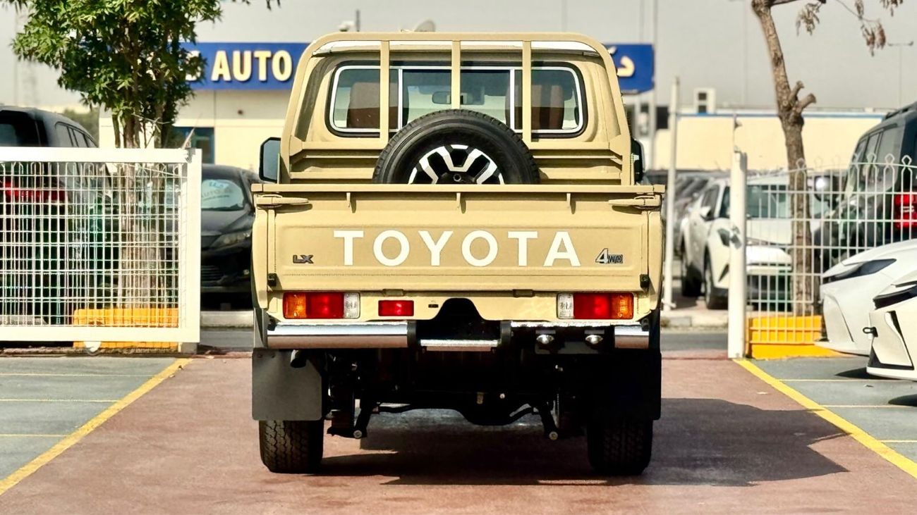 Toyota Land Cruiser 70 LC79 LX 2.8 DIESEL AT 4WD WINCH DIFFLOCK COOLBOX LEATHER SEATS 2026