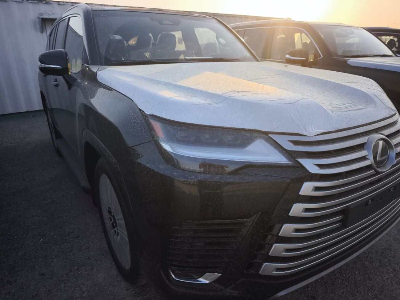 Lexus LX600 SIGNATURE FULL OPTION EUROPE SPECIFICATION(SPECIAL OFFER)