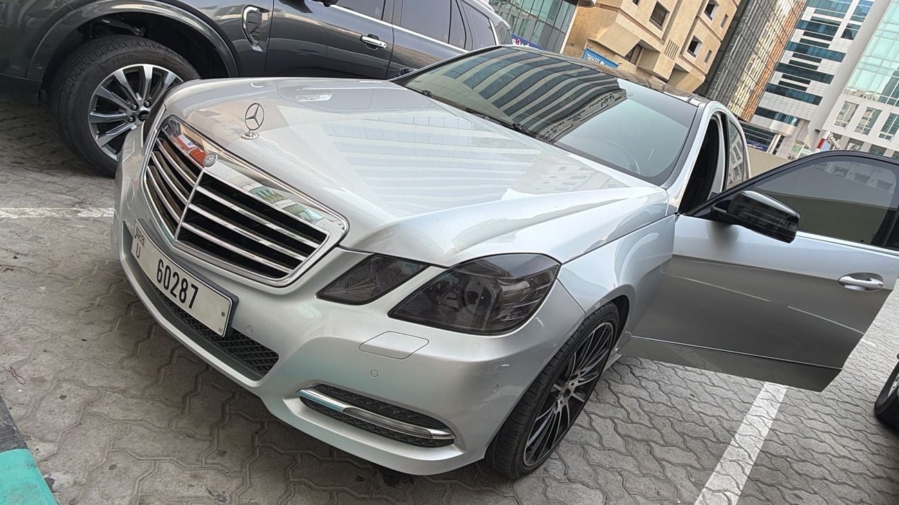Mercedes Benz E300 ELEGANCE