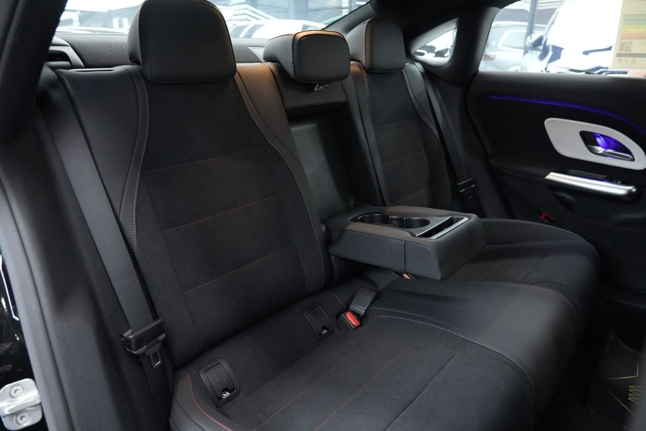 Mercedes Benz CLA 200 AMG