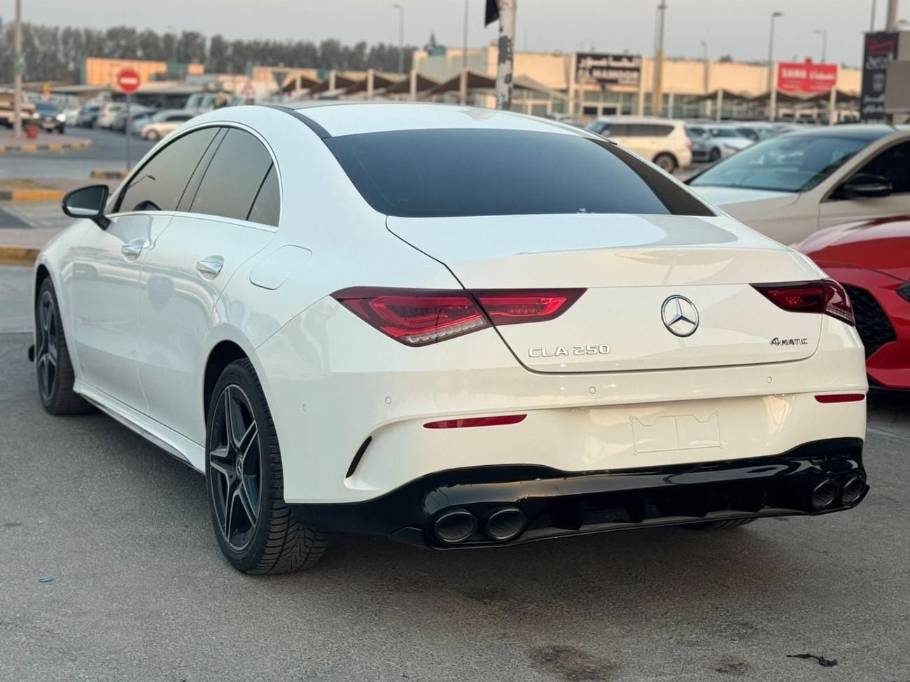 Mercedes Benz CLA250 PREMIUM