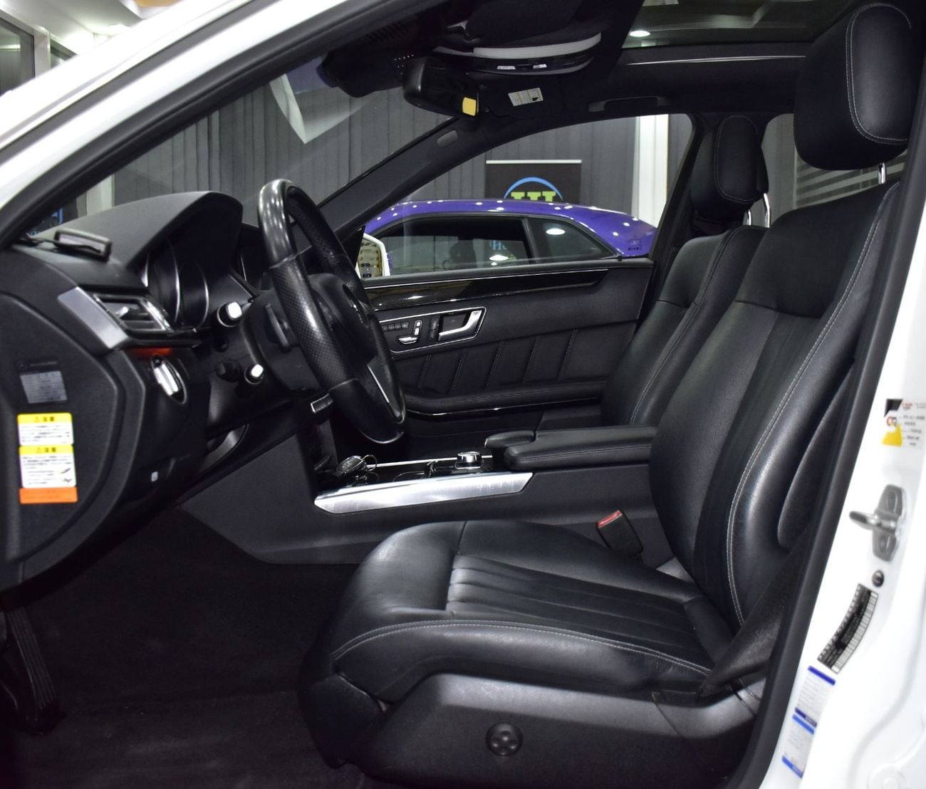 مرسيدس بنز E 400 STANDARD EXCELLENT DEAL for our Mercedes Benz E400 Hybrid ( 2014 Model ) in White Color Japanese Specs