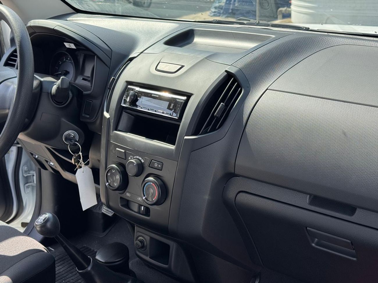 Isuzu D-MAX 4x2 Single Cab (2 Doors) MY 2027 - Made in India, GCC Spec