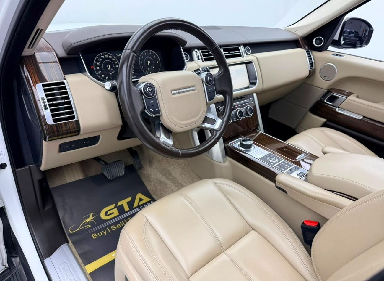 Land Rover Range Rover 2017 Range Rover HSE Supercharged, Warranty, Full RR Service History, Fully Loaded, GCC