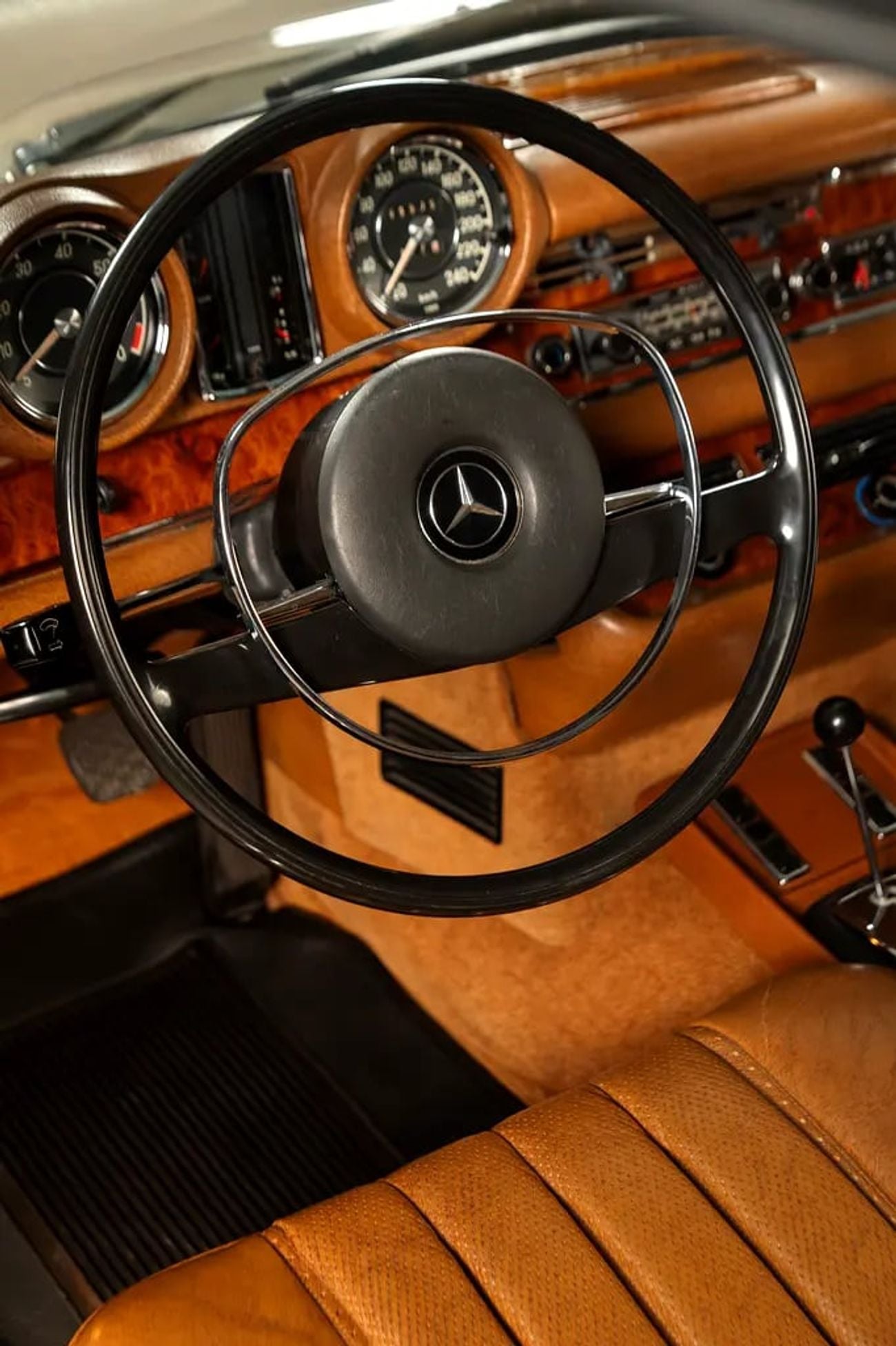 مرسيدس بنز 280SE 280 SE 3.5 Coupe (W111) | 64,434kms | Japanese Delivery | Highly Original